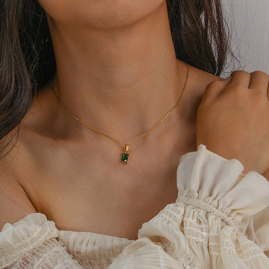 Emi Grön Halsband