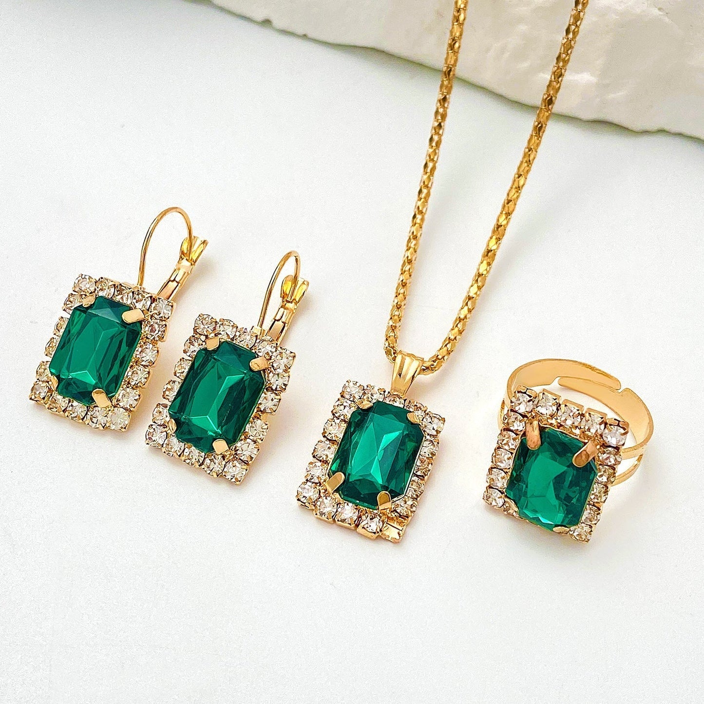 Sylvara Greenveil Smycke Set | Vitguld