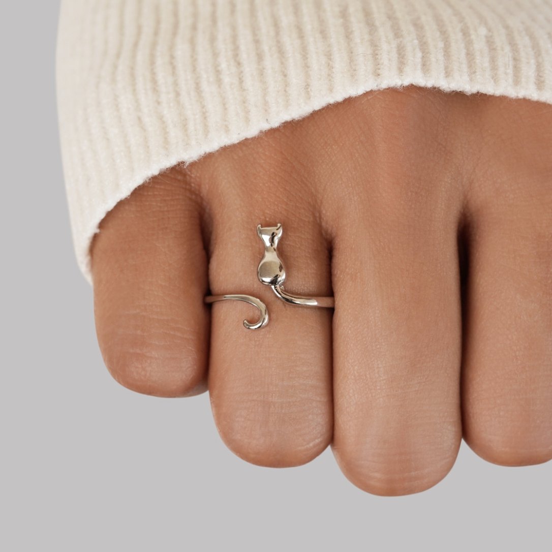 Silver Katt Motif Ring